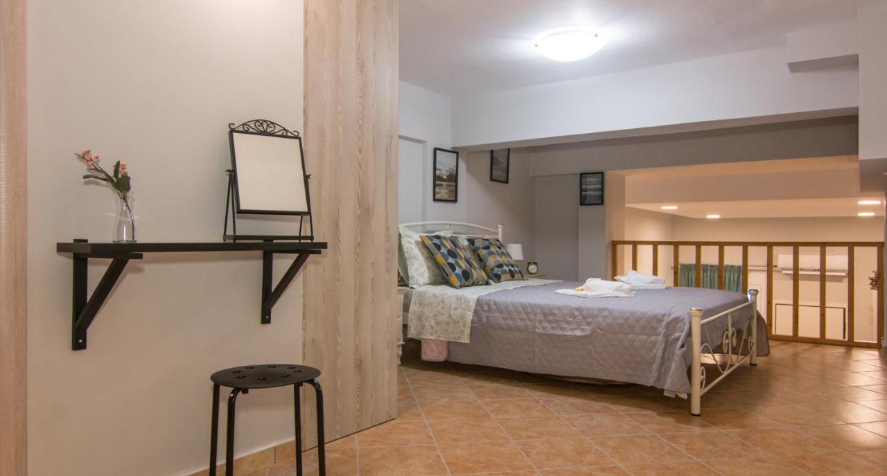דירות Corfu  Loft Renovated Flat 5' From The Old Town Corfu מראה חיצוני תמונה
