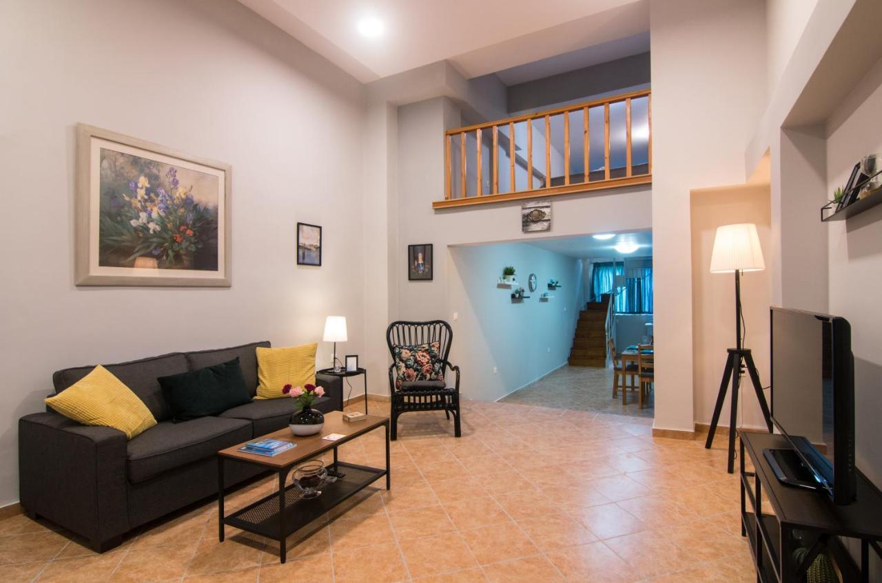 דירות Corfu  Loft Renovated Flat 5' From The Old Town Corfu מראה חיצוני תמונה